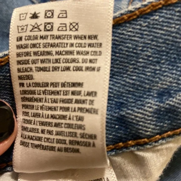 American Eagle Mom Jean Sz 2 Long worn, ripped, distressed cool jeans, light - Picture 13 of 13